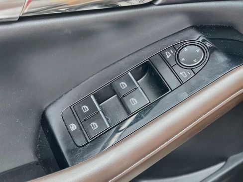 Used 2023 MAZDA CX-30 AWD 2.5 S w/ Premium Package image 18