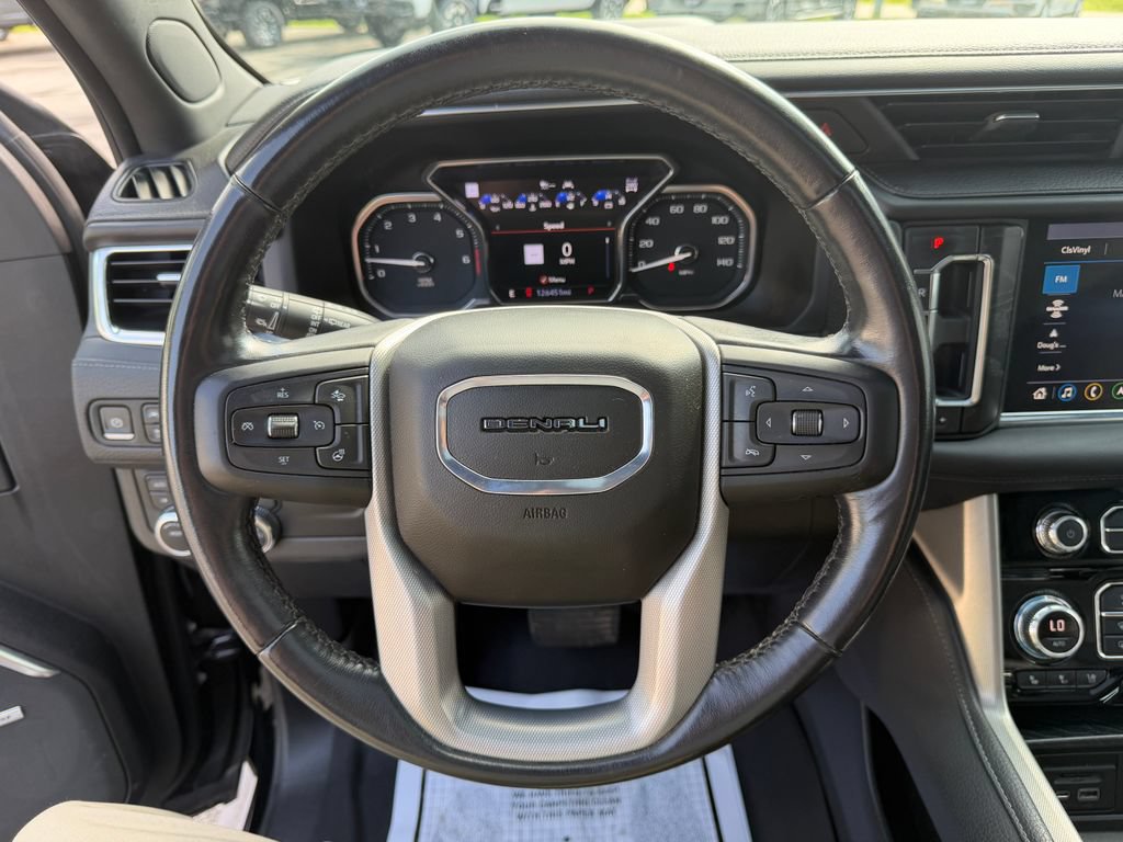 Used 2021 GMC Yukon Denali w/ Denali Premium Package AWD/4WD image 28