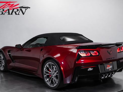 Used 2017 Chevrolet Corvette Z06 w/ Battery Protection Package RWD image 11