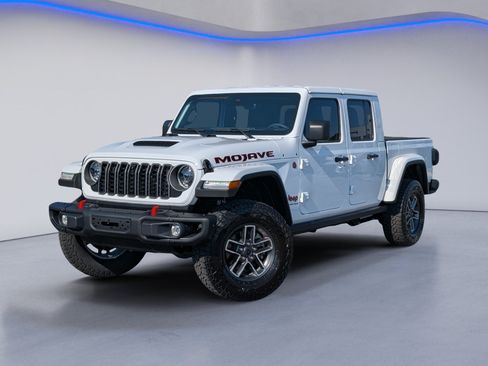 Used 2025 Jeep Gladiator Mojave AWD/4WD image 2