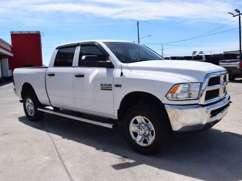 Used 2018 RAM 2500 Tradesman w/ Chrome Appearance Group image 6