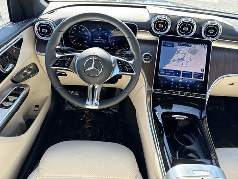 New 2026 Mercedes-Benz GLC 300 image 14