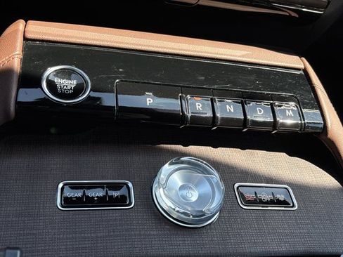 Used 2025 Lincoln Navigator Reserve AWD/4WD image 42
