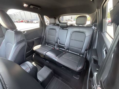 Certified 2024 Ford Escape ST-Line AWD/4WD image 22
