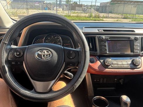 Used 2013 Toyota RAV4 Limited AWD/4WD image 14