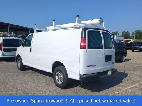 Used 2019 GMC Savana 2500 w/ Driver Convenience Package RWD image 3
