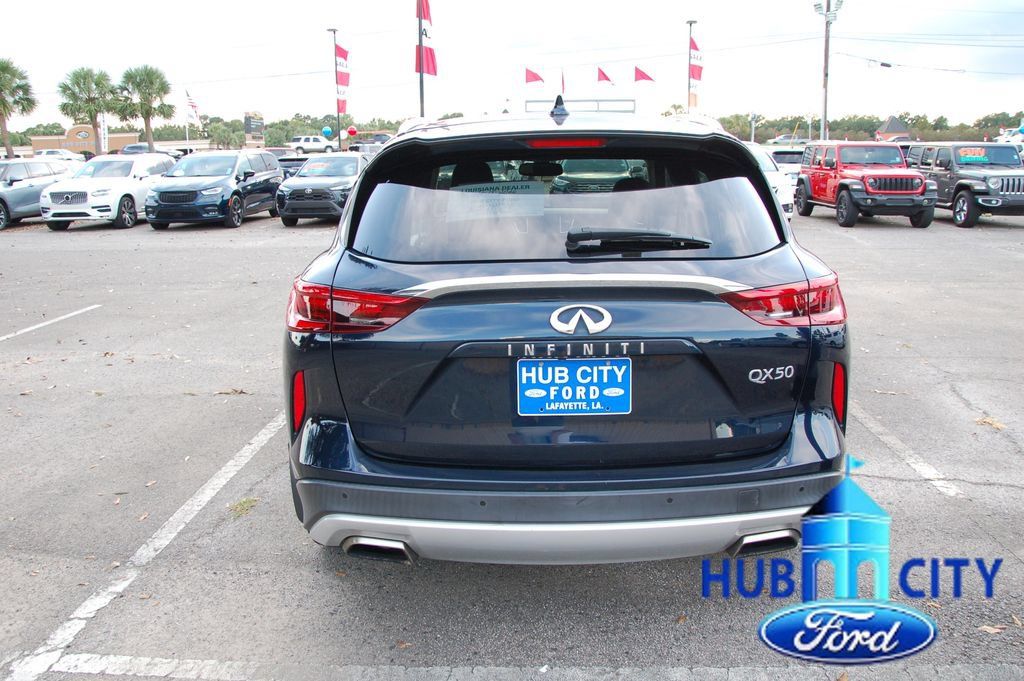 Used 2021 INFINITI QX50 Luxe FWD image 4
