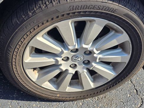 Used 2015 Toyota Sienna LE AWD/4WD image 20