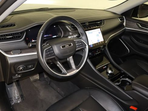 Used 2022 Jeep Grand Cherokee L Limited w/ Black Appearance Package RWD image 27