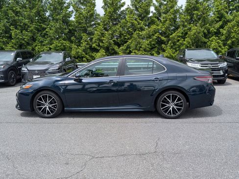 Used 2021 Toyota Camry SE image 7