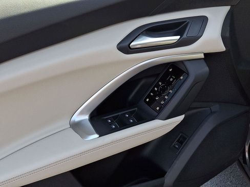 New 2026 Audi Q5 Premium image 10