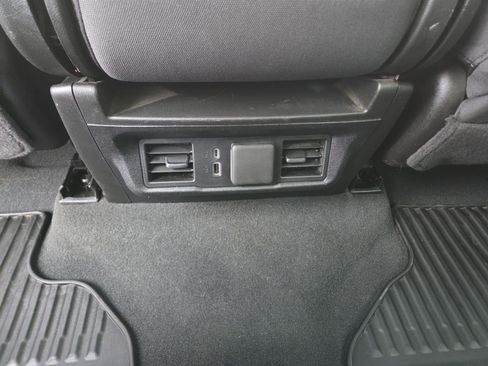 Certified 2025 Chevrolet Silverado 1500 LT image 29