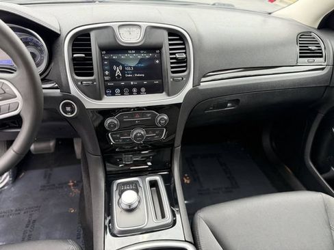 Used 2023 Chrysler 300 Touring w/ Sport Appearance Package RWD image 15