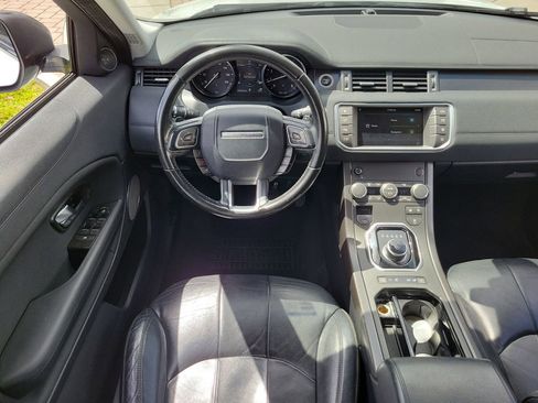 Used 2018 Land Rover Range Rover Evoque SE AWD/4WD image 13