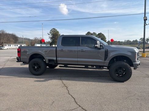Used 2024 Ford F250 XLT w/ XLT Premium Package image 10