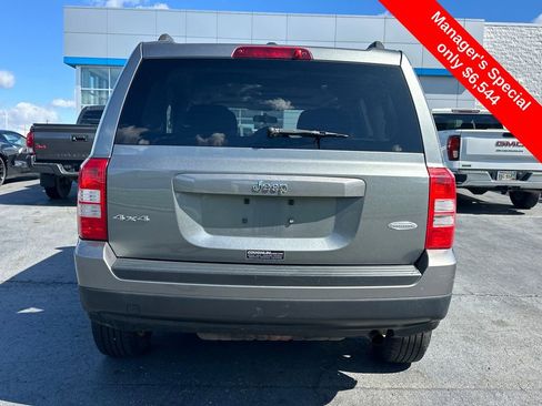 Used 2012 Jeep Patriot Latitude w/ Sun/Sound Group AWD/4WD image 5