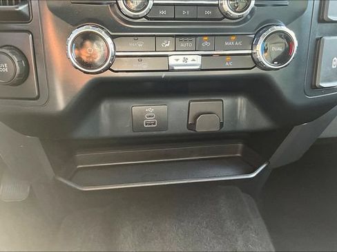 Used 2025 Ford F150 XLT w/ Equipment Group 301A Standard RWD image 18