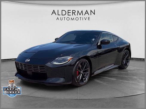 Used 2024 Nissan Z Performance w/ Floor Mat Package RWD image 1