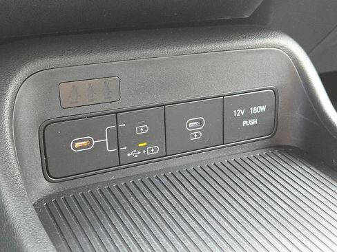 Used 2024 Hyundai Kona SEL AWD/4WD image 11