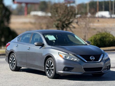 Used 2018 Nissan Altima 2.5 SL image 1