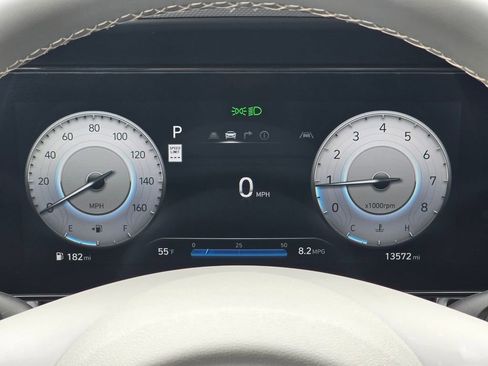 Used 2024 Hyundai Elantra SEL w/ Convenience Package image 28