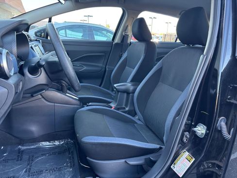 Used 2025 Nissan Versa SV FWD image 24