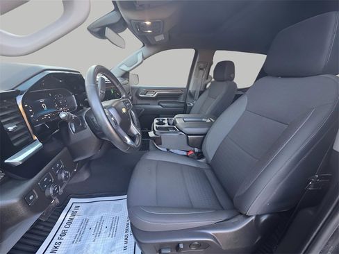 Used 2024 Chevrolet Silverado 1500 LT image 17