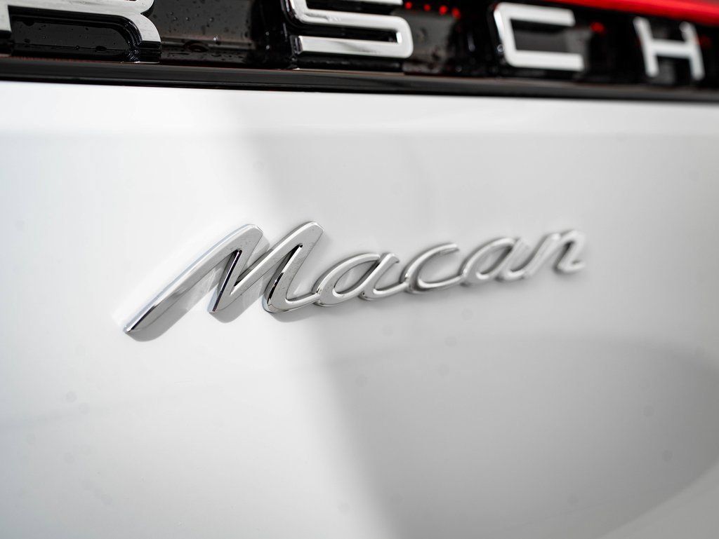 Certified 2026 Porsche Macan AWD/4WD image 20