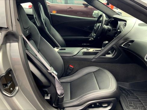 Used 2016 Chevrolet Corvette Z06 w/ 3LZ Preferred Equipment Group image 8