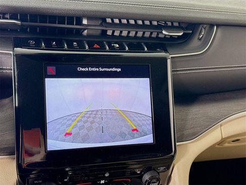 Used 2022 Jeep Grand Cherokee Limited w/ Trailer Tow Prep Group (B) image 7