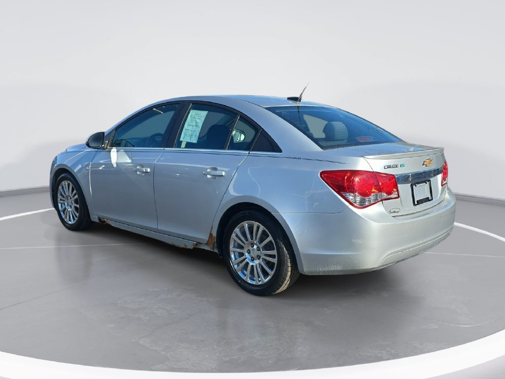 Used 2011 Chevrolet Cruze Eco FWD image 6