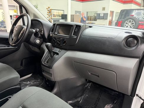 Used 2020 Nissan NV200 SV w/ Back Door Glass Package FWD image 16