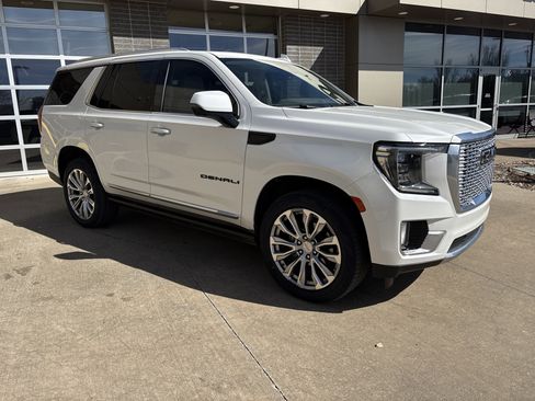 Used 2023 GMC Yukon Denali w/ Max Trailering Package AWD/4WD image 2