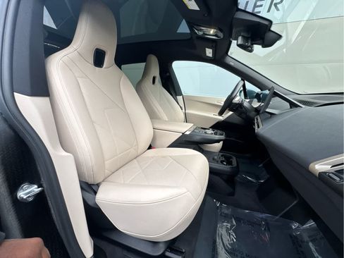 Certified 2024 BMW iX xDrive50 w/ Premium Package AWD/4WD image 25