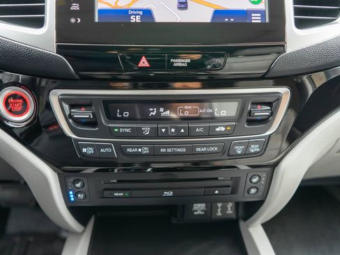 Used 2018 Honda Pilot Elite image 29