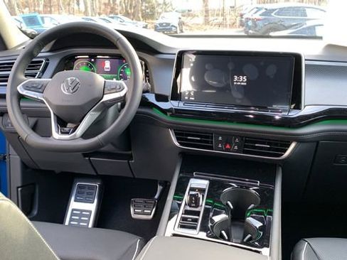 New 2025 Volkswagen Atlas Cross Sport SEL Premium R-Line AWD/4WD image 9