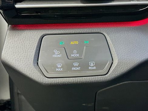 Used 2023 Volkswagen ID.4 Pro S AWD/4WD image 17
