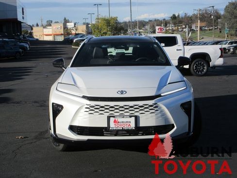 New 2026 Toyota Crown Signia Limited image 19