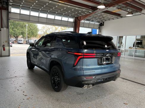 New 2026 Chevrolet Traverse LT w/ Midnight/Sport Edition image 5