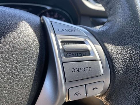 Used 2016 Nissan Rogue SL w/ SL Premium Package FWD image 21