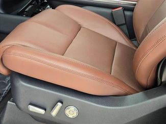 New 2025 Lincoln Navigator Reserve video 4