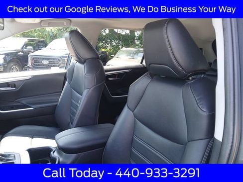 Used 2022 Toyota RAV4 XLE Premium AWD/4WD image 20