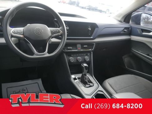 Used 2022 Volkswagen Taos SE image 43