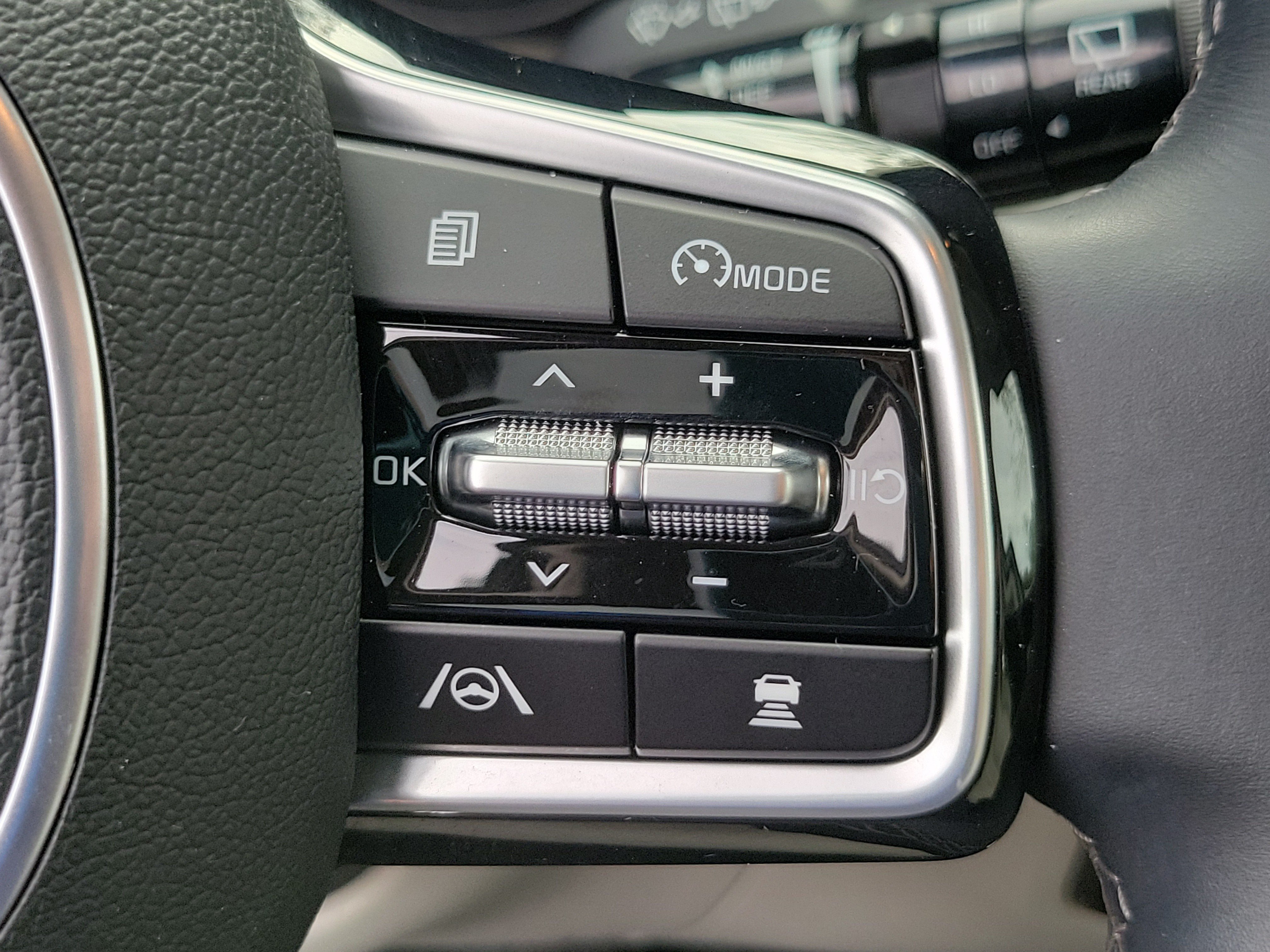 Used 2023 Kia Sorento EX FWD image 29