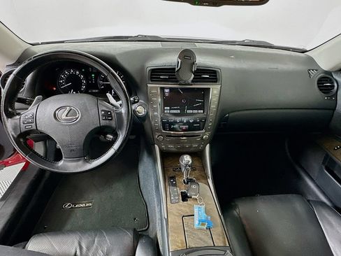 Used 2010 Lexus IS 250C RWD image 3
