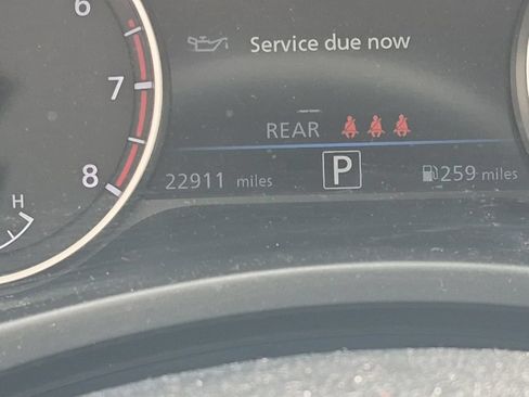 Used 2023 Nissan Sentra SR w/ Trunk Package FWD image 5