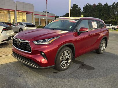 Certified 2022 Toyota Highlander Platinum