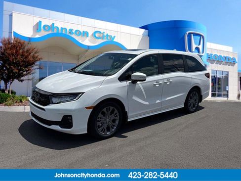 Certified 2026 Honda Odyssey Touring image 1