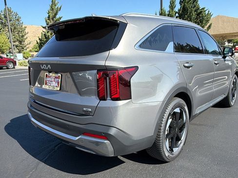 Used 2025 Kia Sorento SX Prestige AWD/4WD image 3