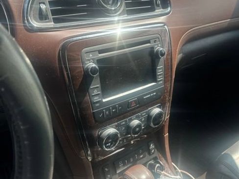 Used 2014 Buick Enclave Leather AWD/4WD image 11
